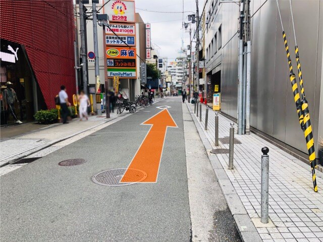 30mほど直進します。